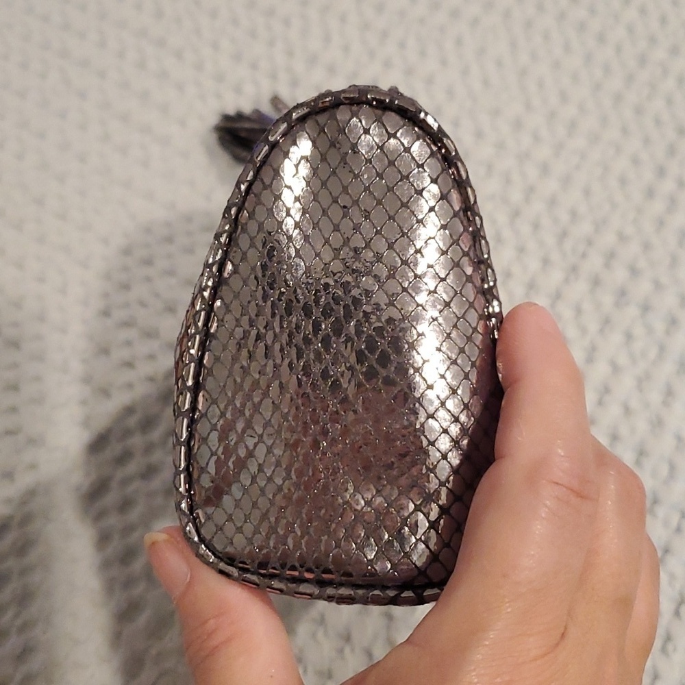Michael Kors Ltd Edition Metallic Embossed Suede Signature Cosmetic Case NWOT - Picture 4 of 8